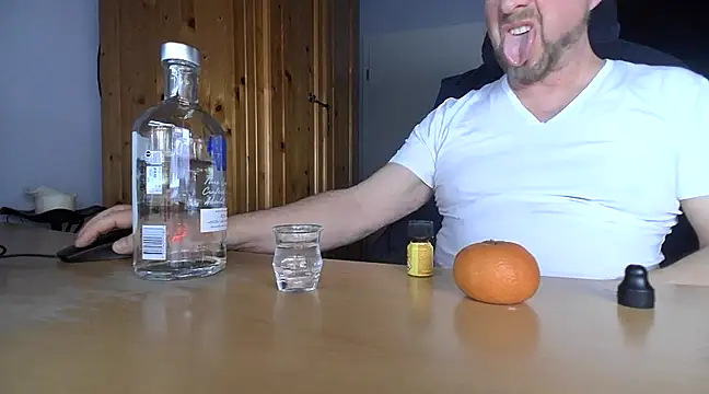 Tom PP cgn online show from March 3, 2025, 8:54 pm