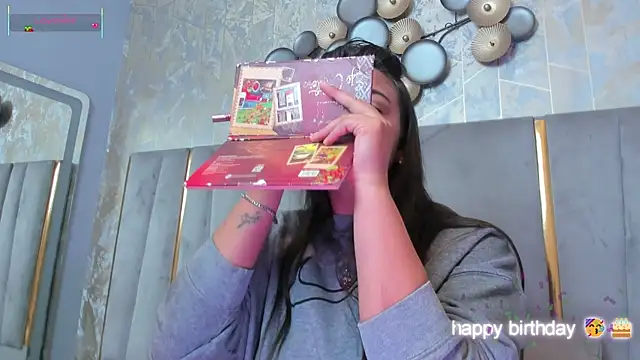 KimDevinne online show from January 7, 2026, 2:49 am