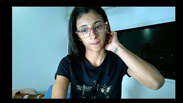 Snapshot of thedianakaro chatting on February 28, 2025, 3:04 am thedianakaro online show from February 28, 2025, 3:04 am