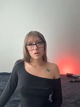 Aurora blossom   online show from October 3, 2025, 7:48 pm