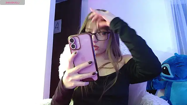 Aurora blossom   online show from September 17, 2025, 9:39 pm