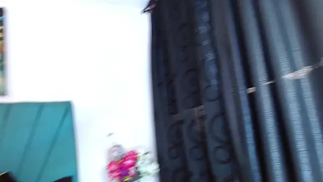 Dubraska1 online show from October 18, 2025, 8:44 pm