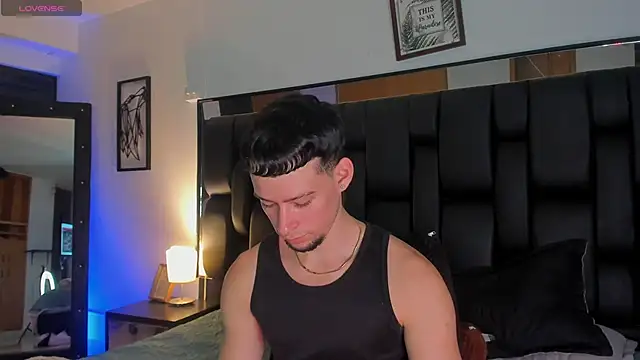 JadeSmiith  online show from September 17, 2025, 10:34 pm