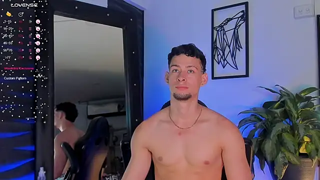 JadeSmiith  online show from October 30, 2025, 9:55 pm