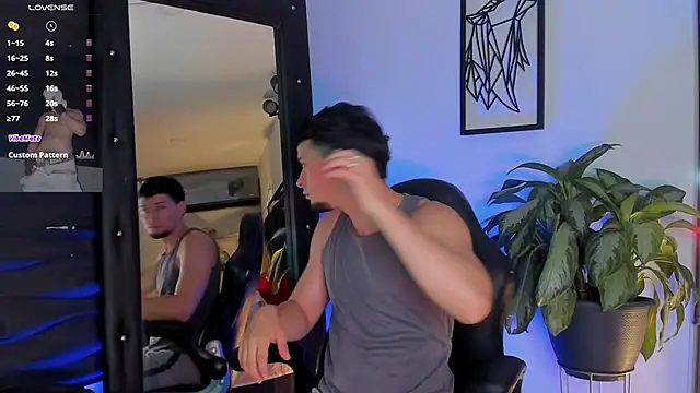 JadeSmiith  online show from November 19, 2025, 10:10 pm