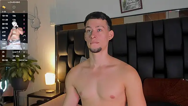 JadeSmiith  online show from September 9, 2025, 10:41 pm