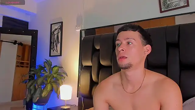 JadeSmiith  online show from September 20, 2025, 10:26 pm