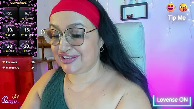 Snapshot of Gia_Nahomi chatting on February 15, 2026, 7:51 am Gia Nahomi online show from February 15, 2026, 7:51 am