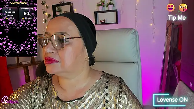 Snapshot of Gia_Nahomi chatting on February 15, 2026, 9:14 pm Gia Nahomi online show from February 15, 2026, 9:14 pm