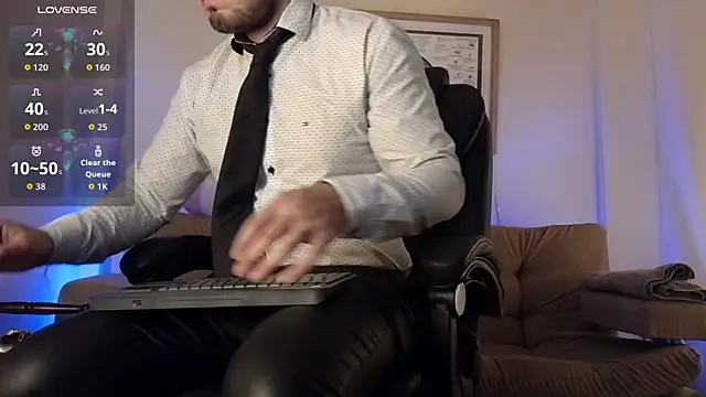 bradley colt online show from November 30, 2025, 1:39 am