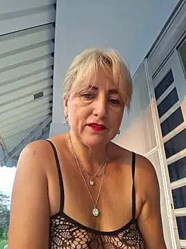 almaluna7 online show from March 23, 2026, 10:31 pm