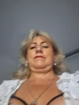 almaluna7 online show from February 22, 2026, 12:02 am