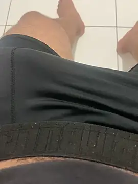 Snapshot of VouchingLagging chatting on October 17, 2025, 9:16 pm VouchingLagging online show from October 17, 2025, 9:16 pm