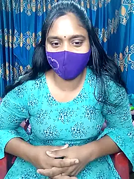 Hot Maleka online show from March 18, 2025, 6:06 am