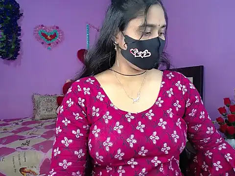 Snapshot of Hot_Maleka chatting on February 27, 2026, 4:29 pm Hot Maleka online show from February 27, 2026, 4:29 pm