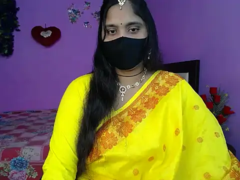 Snapshot of Hot_Maleka chatting on May 5, 2026, 4:43 pm Hot Maleka online show from May 5, 2026, 4:43 pm
