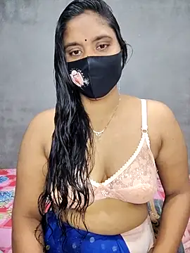 Hot Maleka online show from September 15, 2025, 2:01 am