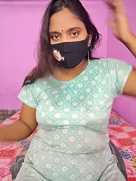 Hot Maleka online show from October 4, 2025, 2:07 pm