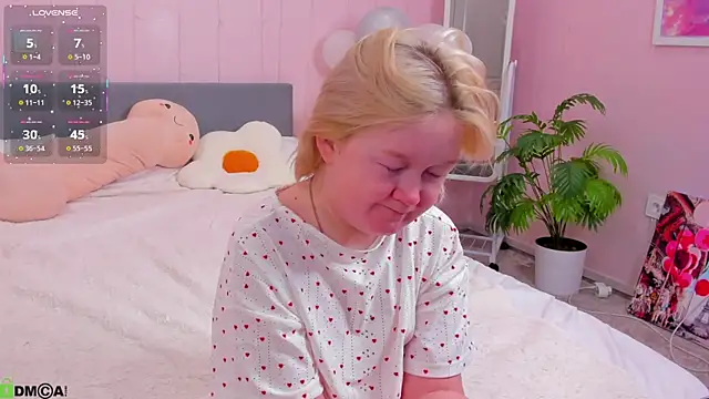 Sara Robinson online show from March 22, 2026, 2:48 am