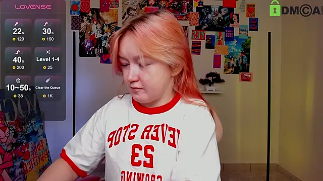 Sara Robinson online show from March 5, 2025, 3:08 am