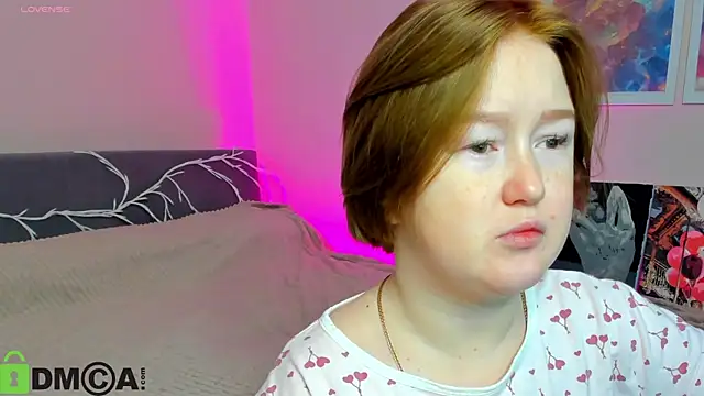 Sara Robinson online show from October 23, 2025, 2:21 am