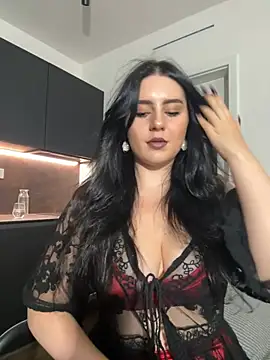 Snapshot of Evelyn___Sweet chatting on July 30, 2026, 7:35 pm Evelyn Sweet online show from July 30, 2026, 7:35 pm