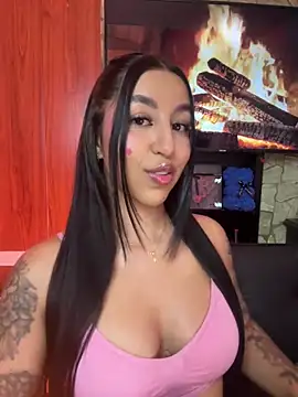 Snapshot of Tamara_Roberts1 chatting on May 26, 2026, 1:26 am Tamara Roberts1 online show from May 26, 2026, 1:26 am
