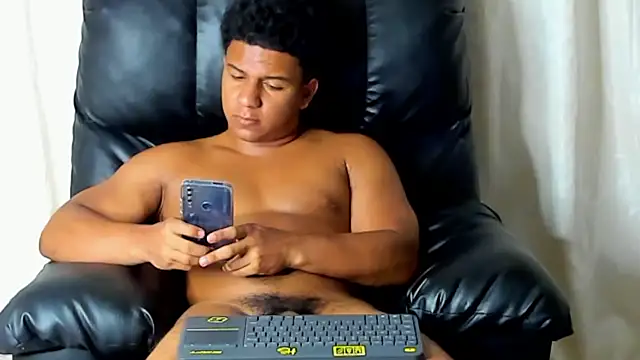 May Dylan1 online show from March 21, 2025, 3:12 am