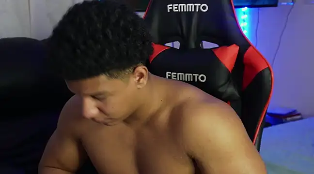 May Dylan1 online show from December 11, 2024, 4:53 pm