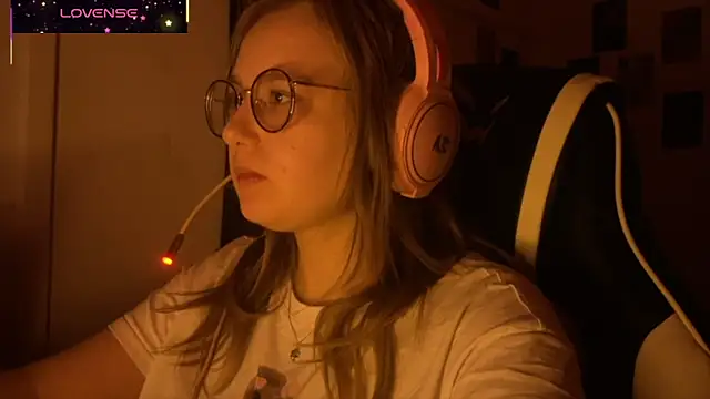 JacyWinslat online show from October 1, 2025, 10:02 pm