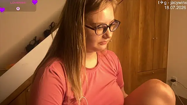 Snapshot of JacyWinslat chatting on July 18, 2026, 7:00 pm JacyWinslat online show from July 18, 2026, 7:00 pm