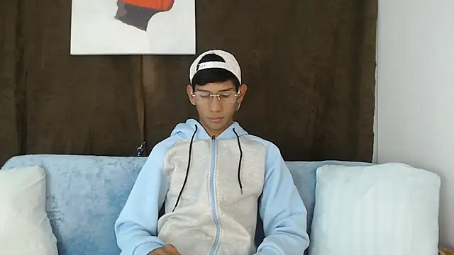 Nick Collins18 online show from November 6, 2025, 8:24 pm