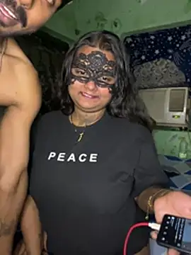 sexy-bu online show from June 21, 2026, 8:36 pm