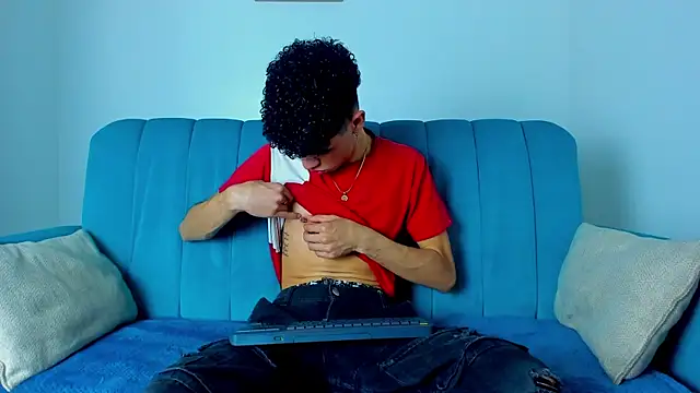 Snapshot of NeoRaptis chatting on March 14, 2025, 8:38 pm NeoRaptis online show from March 14, 2025, 8:38 pm