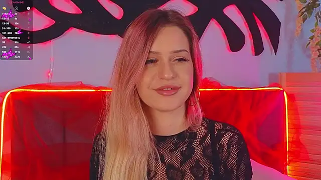 AlinaWalters online show from October 4, 2025, 9:16 pm