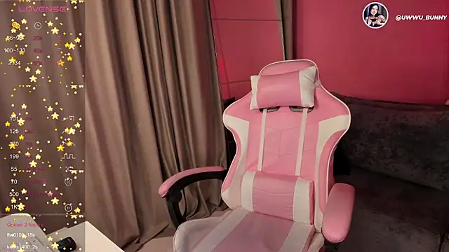 Snapshot of uwwu_bunny chatting on March 13, 2025, 5:18 pm uwwu bunny online show from March 13, 2025, 5:18 pm