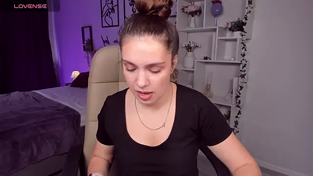 DaniellaLovely online show from September 27, 2025, 10:54 am