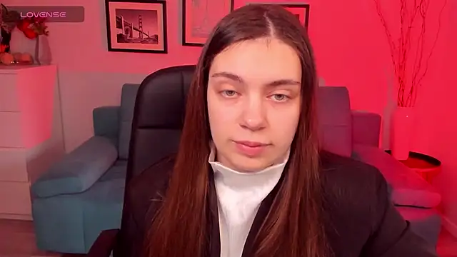 DaniellaLovely online show from December 4, 2025, 7:07 am