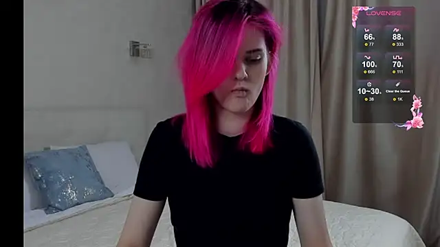 JulieTaylors online show from October 1, 2025, 12:16 am