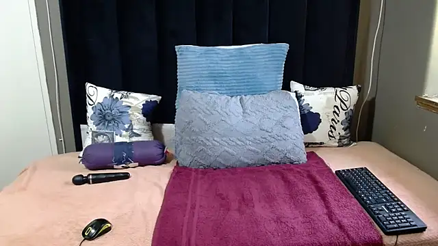 Sugarbabe242 online show from November 22, 2025, 11:31 am