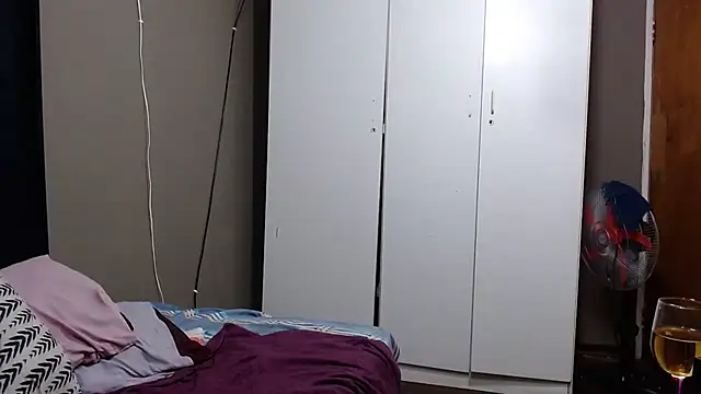 Sugarbabe242 online show from March 21, 2025, 7:24 pm