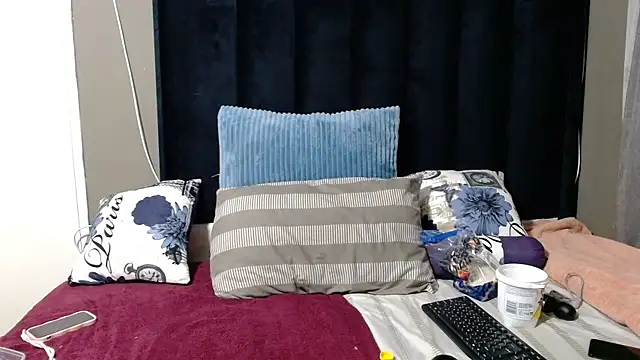 Sugarbabe242 online show from November 3, 2025, 8:34 pm