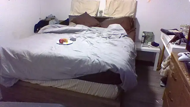 Kittyymaze1 online show from December 5, 2025, 4:05 pm