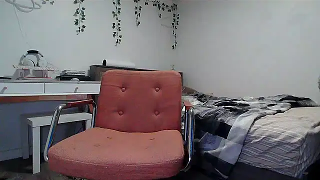 Kittyymaze1 online show from November 28, 2025, 1:22 pm