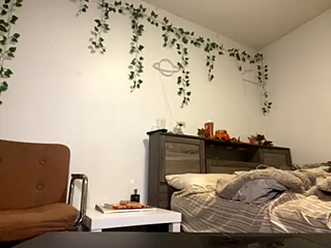 Kittyymaze1 online show from October 16, 2025, 12:35 pm