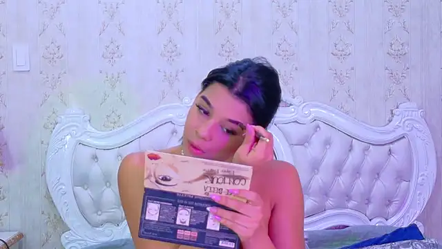 TiaraRosse online show from October 6, 2025, 5:41 am