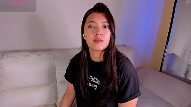 Rebeca Williams  online show from March 4, 2026, 12:35 pm