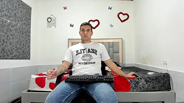 Snapshot of simookeler chatting on October 3, 2025, 11:12 am simookeler online show from October 3, 2025, 11:12 am