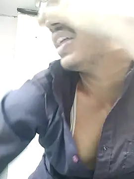 Snapshot of heartless__95 chatting on March 3, 2025, 9:55 am heartless 95 online show from March 3, 2025, 9:55 am