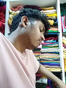 Snapshot of heartless__95 chatting on March 15, 2025, 6:14 am heartless 95 online show from March 15, 2025, 6:14 am